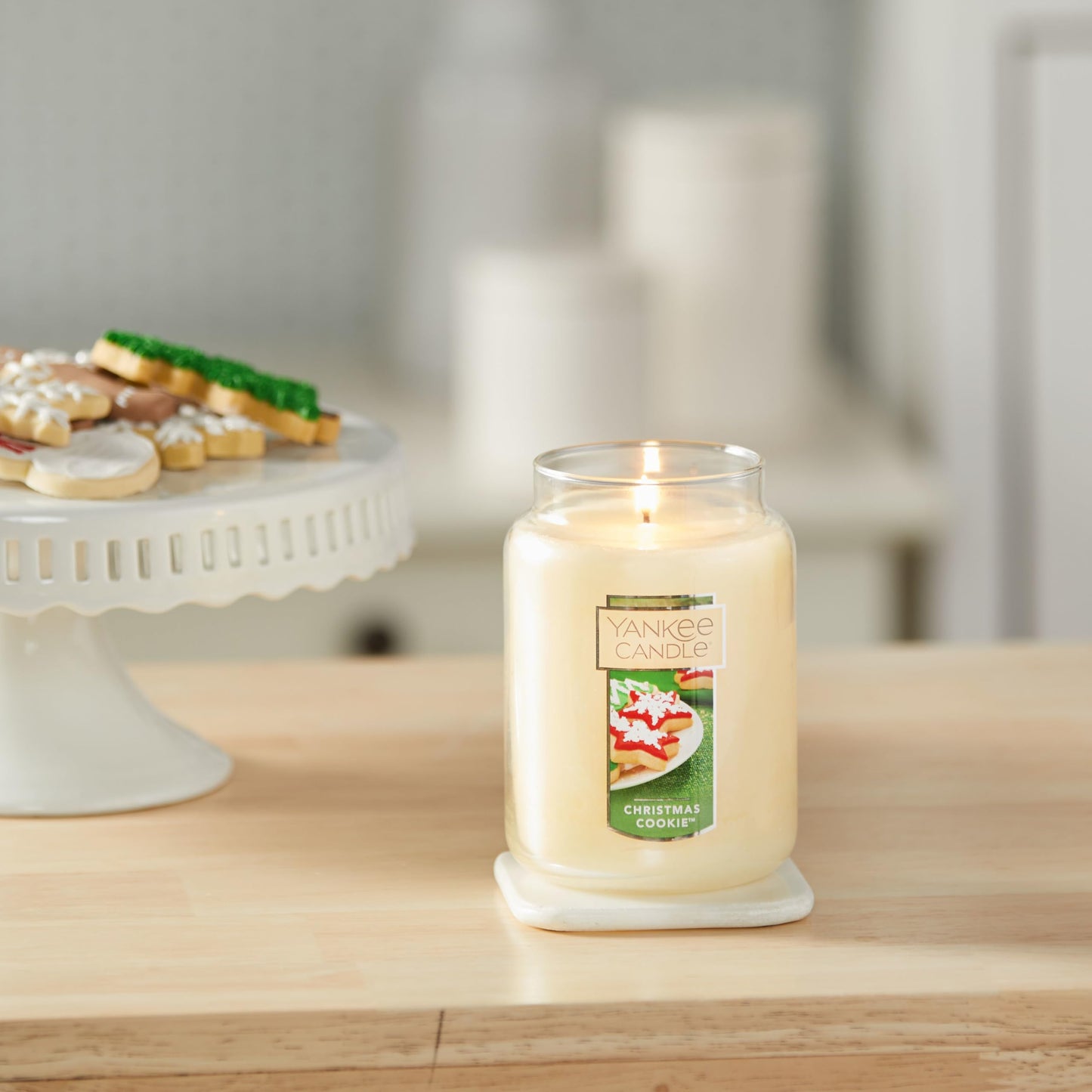 Yankee Candle Christmas Cookie Scented Classic 22oz Large Jar Single Wick Candle Over 110 Hours of Burn Time Perfect for Holiday Gifting and Celebration
