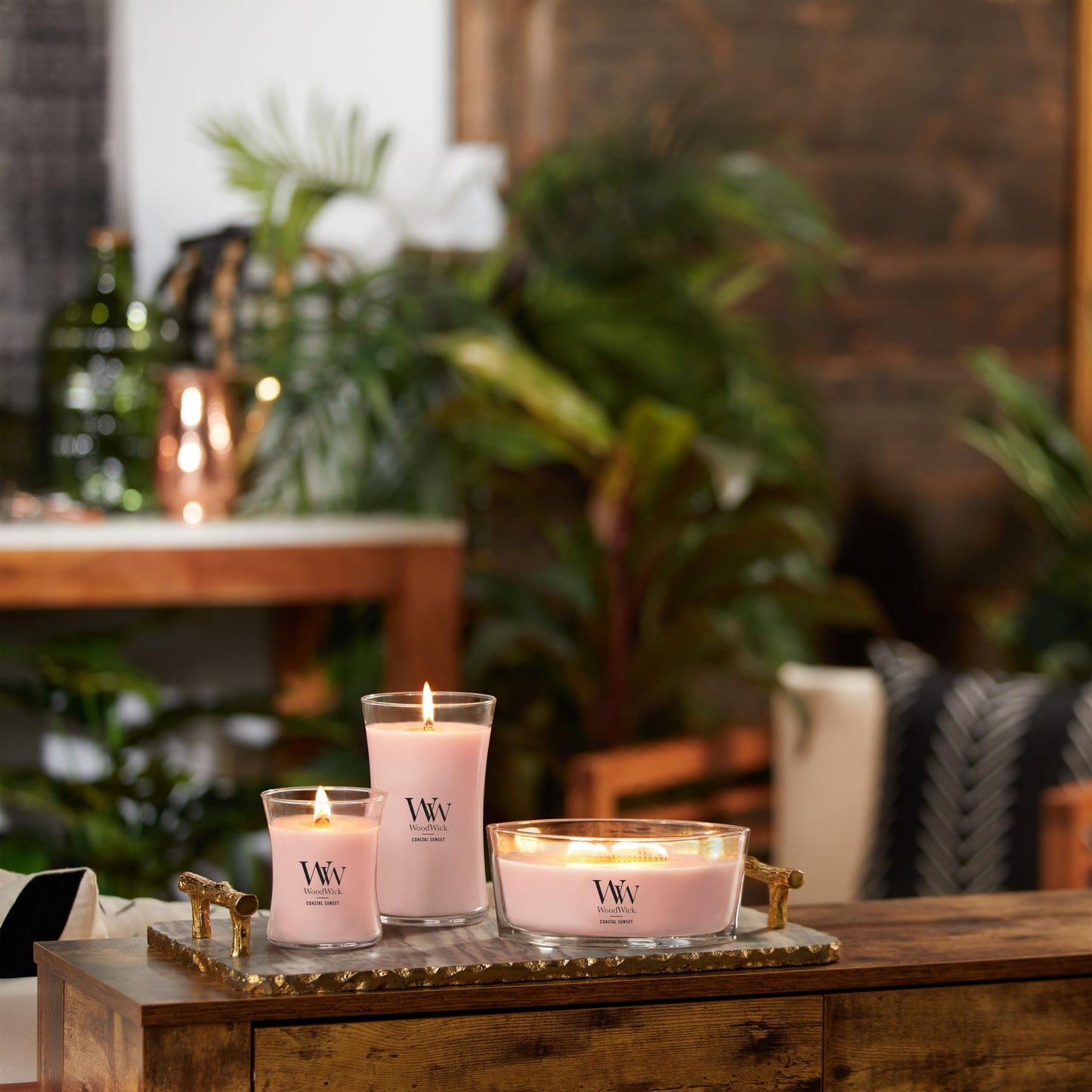 WoodWick Large Hourglass Candle Coastal Sunset Scent Crackles as it burns Premium Soy Blend Wax 21oz Perfect for gifting