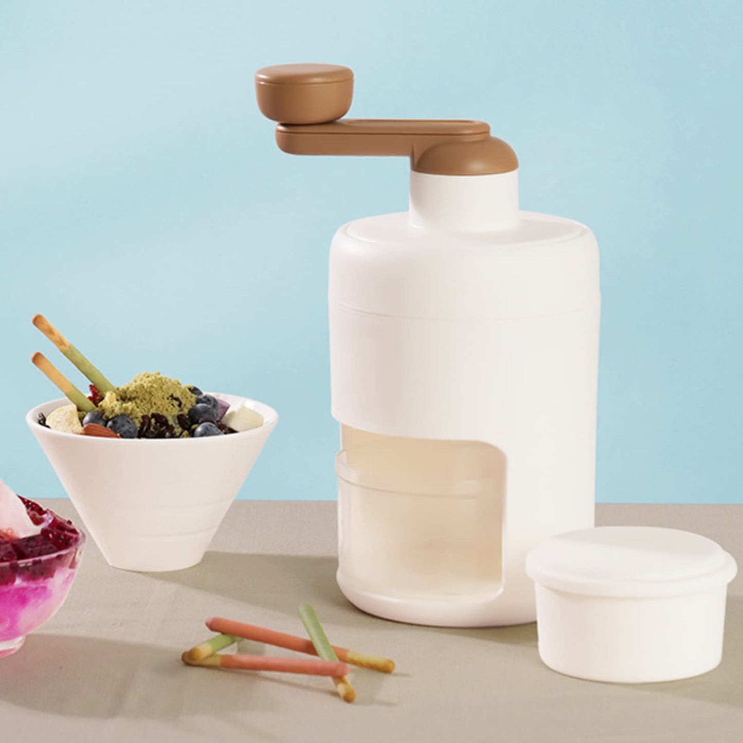 Topyond Hand Crank Ice Crusher Mini Snow Cone Machine, Food Grade Manual Ice Shaver for Home Use, Portable Ice Breaker with Easy Crank Operation, for Shaved Ice and Ice Bricks