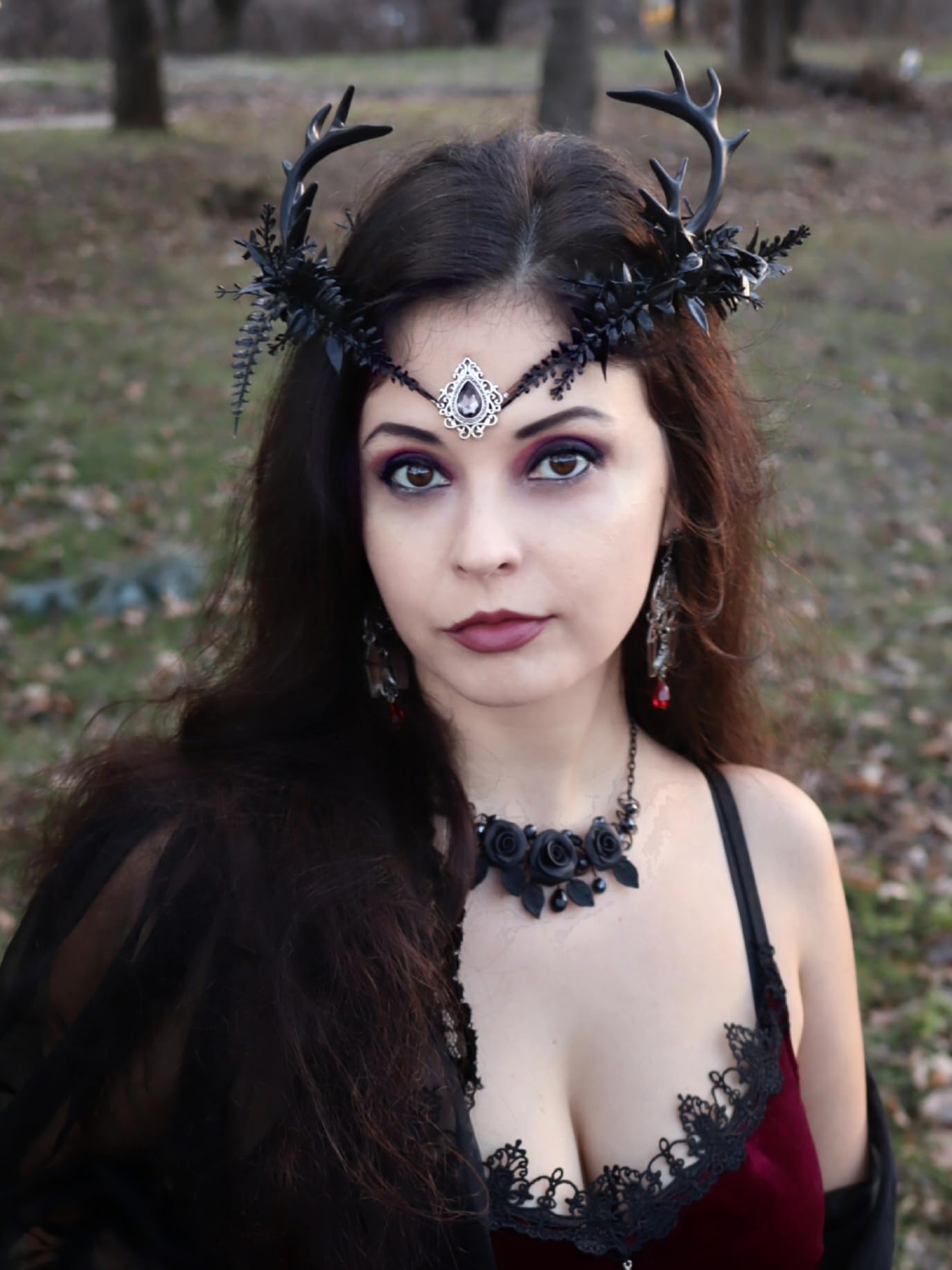 MOSTORY Black Flower Antler Crown - Dark Reindeer Headpiece Gothic Elf Circlet Deer Horns Headband for Women Cosplay Renaissance Goth Wedding Renfaire Accessory