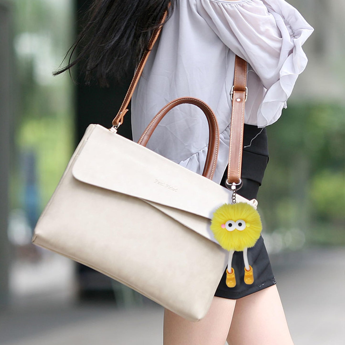 OMyFav 24 PCs Kids Keychains - Keychain Cute for Birthday Back-to-school Goodie Bags Pinata Toys Classroom Prizes Elementary Carnival Prizes in Bulk Party Favors 8-12 Back to School Gift