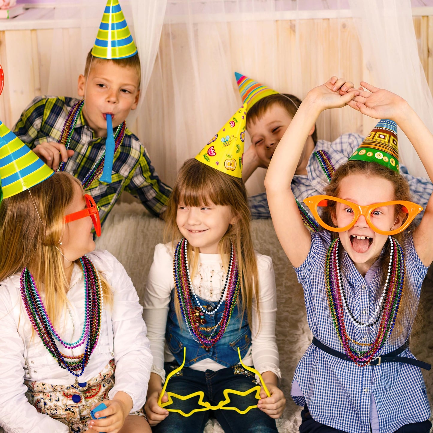 Huskein Bead Necklace, 120PCS Mardi Gras Beads, 33" Colorful Mardi Gras Beads Necklaces, Women Men Party Costume Accessories Parade Throws Bulk Party Favors for Christmas Pirate Carnival